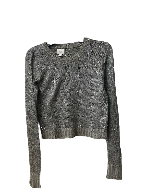 Sweater By John + Jenn In Silver, Size: S