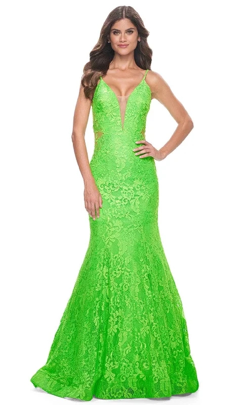 La Femme 32314 - Plunging Neckline Floral Lace Prom Gown