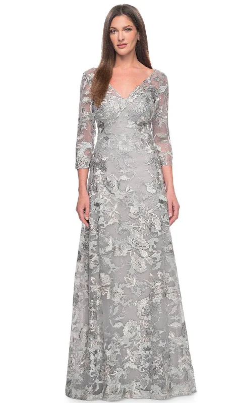 La Femme 30062 - V-Neck Quarter Sleeve Gown