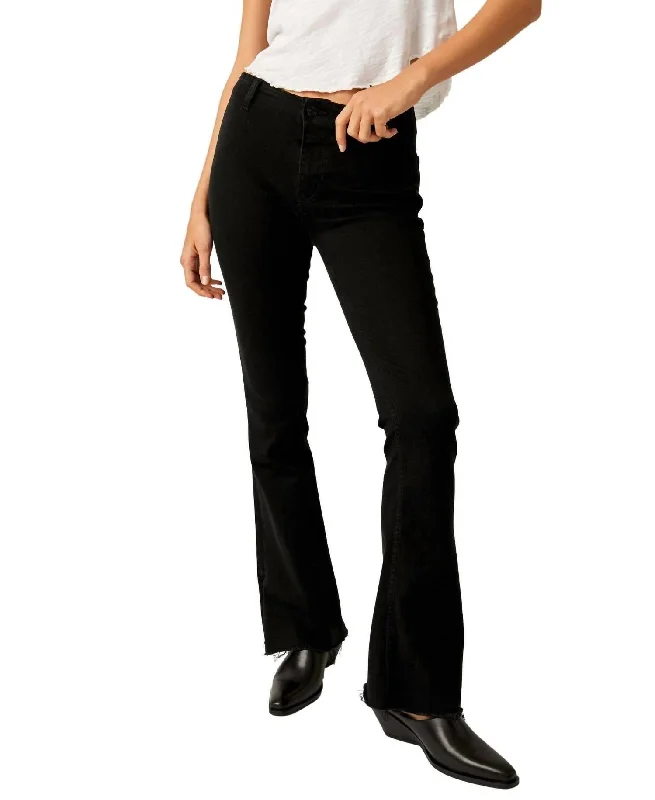 Level Up Slit Boot Cut Jeans In Black